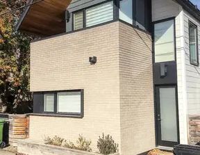 Laneway house in Crescent Heights with amazing city views, stunning design. | Calgary - Photo 1