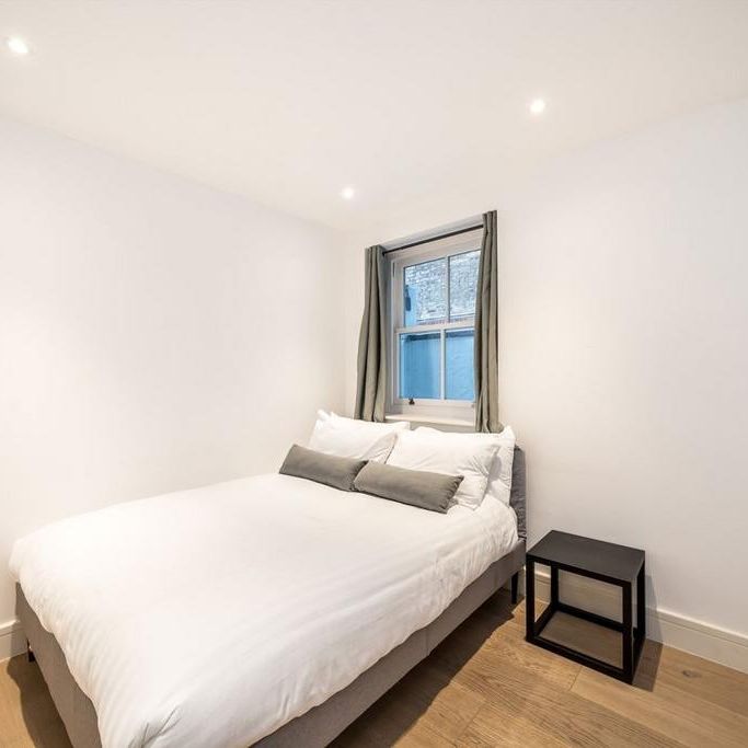 4 bedroom flat to rent - Photo 1