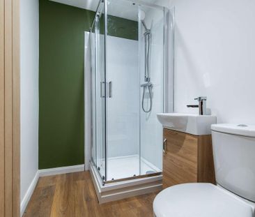 8 bedroom house of multiple occupation to rent - Photo 6