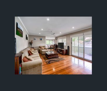 Great Family Home in Sought After Stafford Heights Location - Photo 4