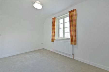 2 bedroom end of terrace house to rent - Photo 5