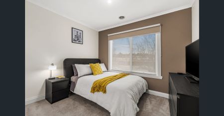 Charming Family Home Near Parks and Amenities! - Photo 4