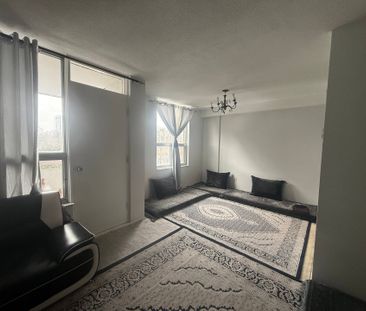 For Lease - 10 Edgecliff Golfway Unit# 909, Toronto, Ontario - Photo 4