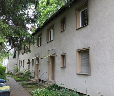 Das Glück hat ein Zuhause: Zweifamilienhaus in attraktiver Lage - Photo 1