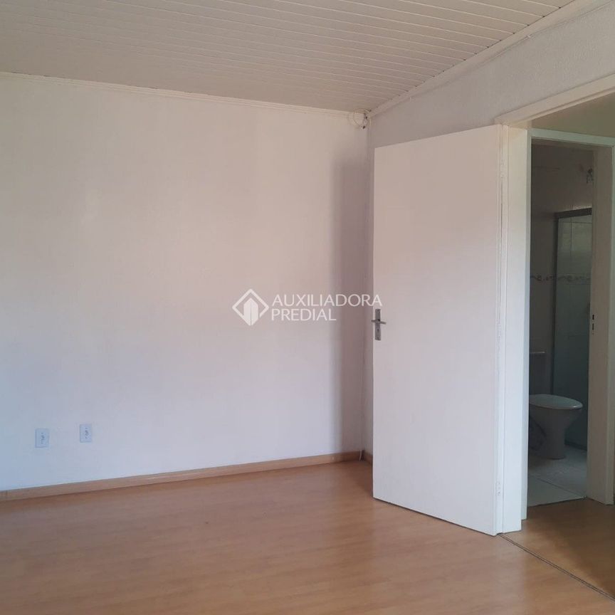 Casa com 2 quartos e 75m² para alugar em Ponta Porã, Cachoeirinha. - Foto 1