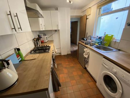 4 bedroom house to rent - Photo 5