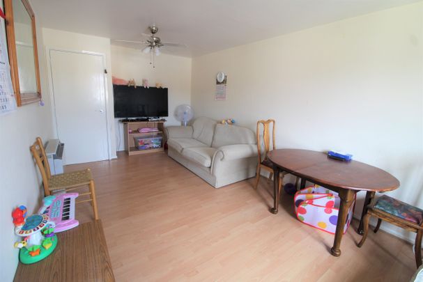 Newcombe Rise, West Drayton - Photo 1