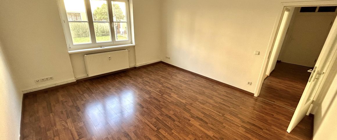 Helle 2-Raumwohnung mit Blick ins Grüne! - Foto 1