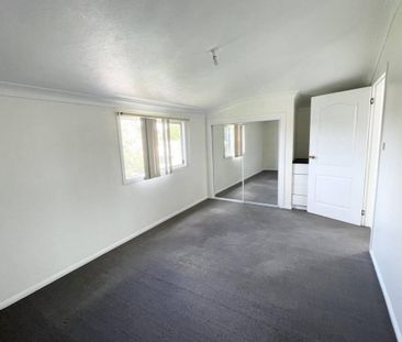 Centrally Located Two Bedroom Unit - Photo 4