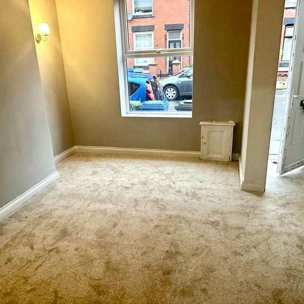 Trafalgar Street, Ashton-under-lyne, OL7 - Photo 1