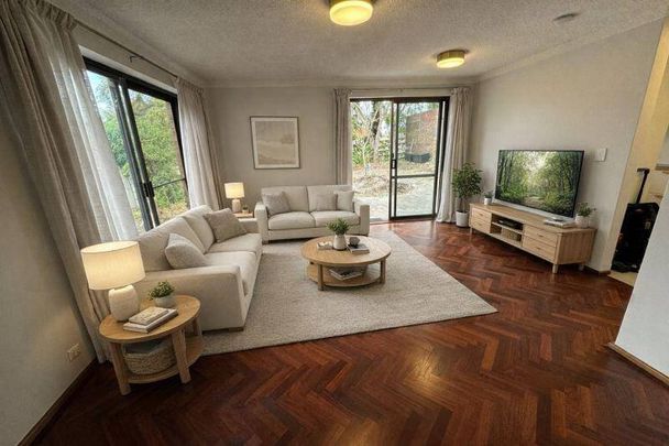 Mt Lawley Townhouse with beautiful large private yard - Photo 1