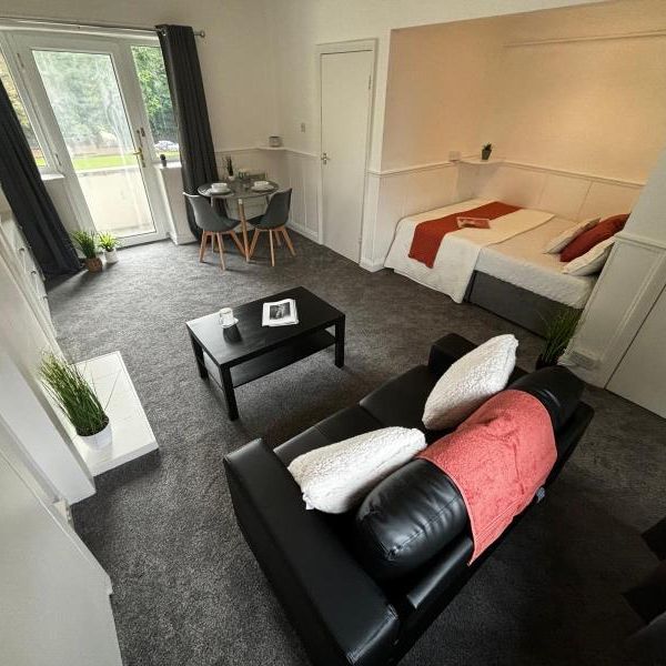 Studio to rent - Photo 1