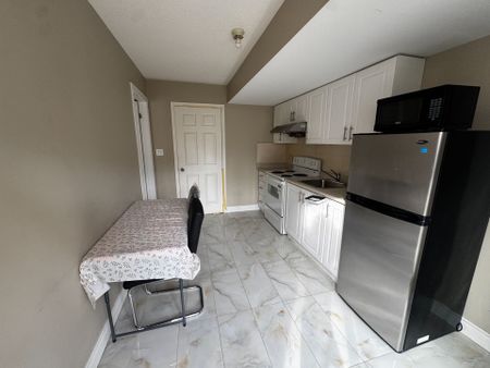 For Lease - 13 Prince William Drive Unit# First Floor, Markham, Ontario - Photo 3