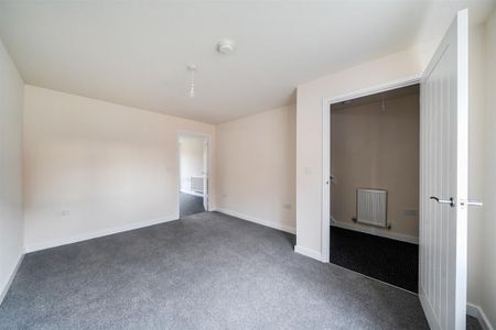 2 bedroom semi-detached house to rent - Photo 3