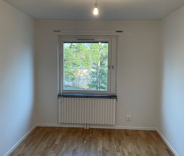 Kristinelundsvägen 4, Huvudsta - Photo 2