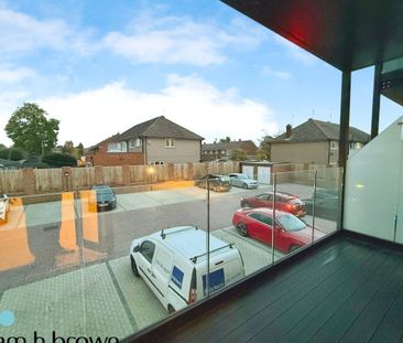 Purfleet Road - Photo 2