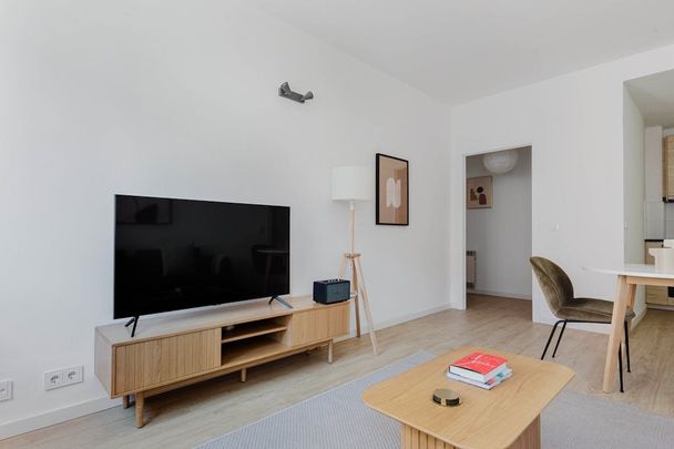 Carrer de Ramon Miquel i Planas, Barcelona, Catalonia 08034 - Photo 1