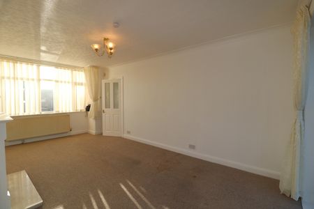 3-Bed Home in a Quiet, Family-Friendly Swinton Location - Photo 2