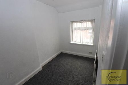 37 Beechmount Crescent, Falls Road, Belfast, BT12 7NJ - Photo 4