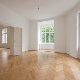 Erstbezug: helle 4-Zimmer-Altbau-Wohnung im 1. OG (ohne Lift) - Foto 1