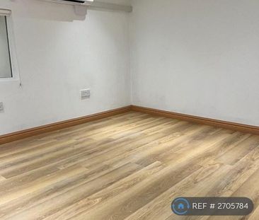 2 bedroom maisonette to rent - Photo 3