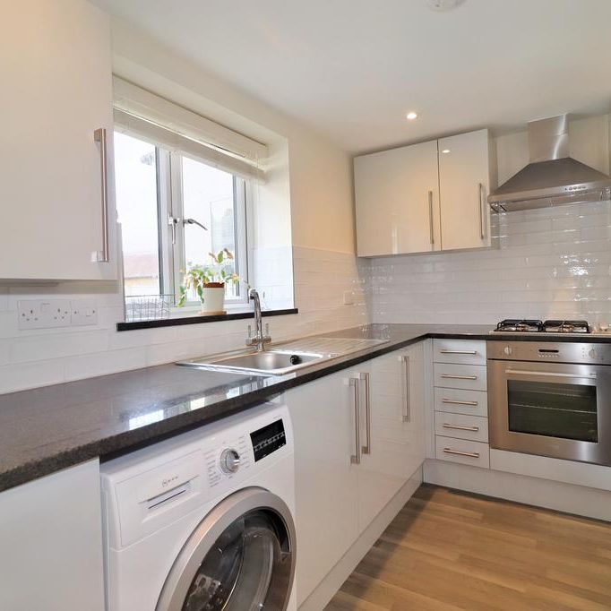 3 bedroom apartment to rent - Photo 1