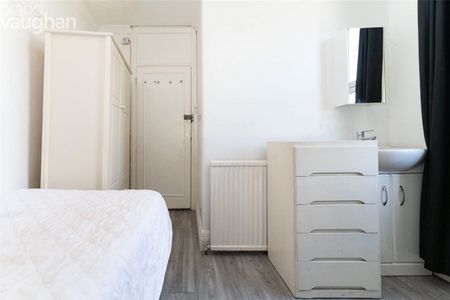 5 bedroom maisonette to rent - Photo 2