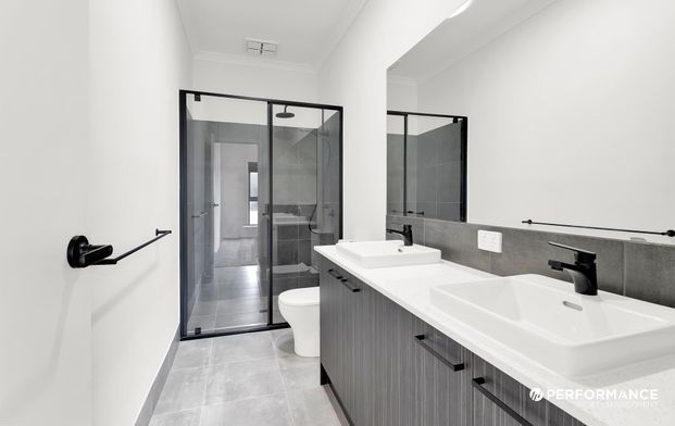 5 Laidlaw Avenue, Broadmeadows VIC 3047 - Townhouse For Rent | Domain - Photo 1