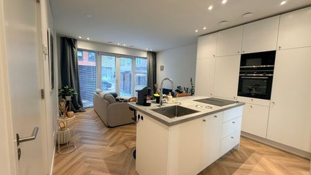 Appartement te huur: Chris van Abkoudestraat 21 2321 WW Leiden - Photo 2