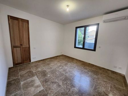 EXCLUSIVITE A SAINT SATURNIN LES AVIGNON - LOCATION MAISON DE 83 M² SURF HAB TERRAIN DE 186 M² - 3 CHAMBRES - Photo 4