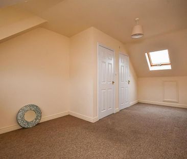 3 bedroom semi-detached house to rent - Photo 3