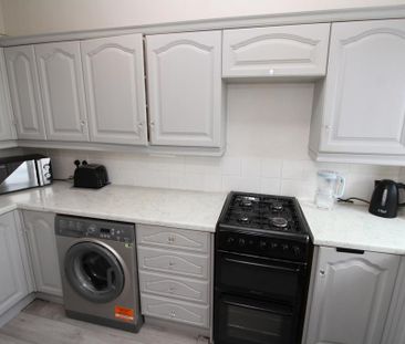 3 bedroom semi-detached house to rent - Photo 5