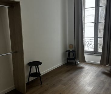 Location Appartement 2 pièces 48m² NIMES 30000 - Photo 3