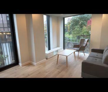 2 Bed Flat, The Gate, M4 - Photo 3