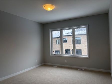 For Lease - 9 Harvey Bunker Crescent, Markham, Ontario - Photo 3