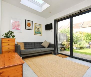 3 bedroom terraced house to rent - Photo 3