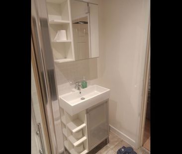 Room in a Shared House, Anstey Grove, B27 - Photo 4