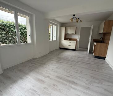 Location Appartement 2 pièces 49m² VALS LES BAINS 07600 - Photo 2