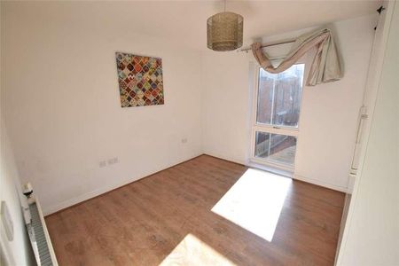 Ridge Place, Orpington, Kent, BR5 - Photo 3