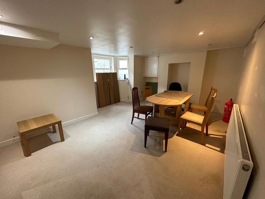 5 bedroom terraced house to rent - Photo 1