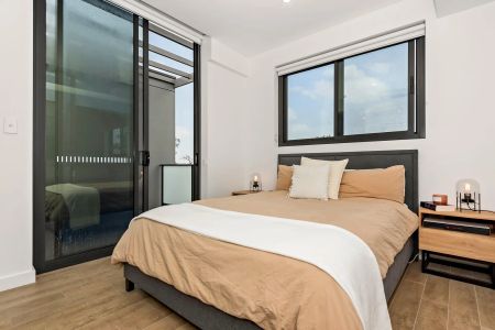 Stylish 2 Bedroom Unit in Excellent Location! - Photo 5