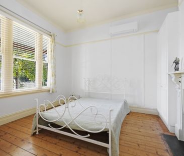 THREE BEDROOM HOME IN FANTASTIC CENTRAL LOCATION - Photo 4