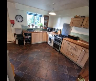 3 Bed Semi-Detached House, Central Avenue, NG7 - Photo 1