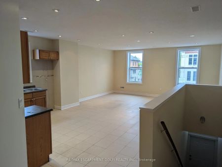 5052 Victoria Avenue #2 - Photo 3