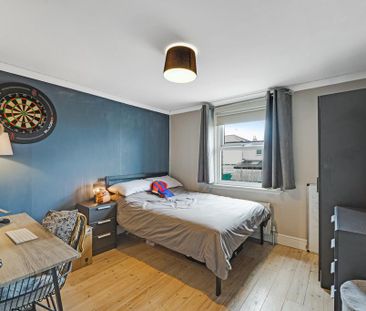 3 bedroom semi-detached house to rent - Photo 4