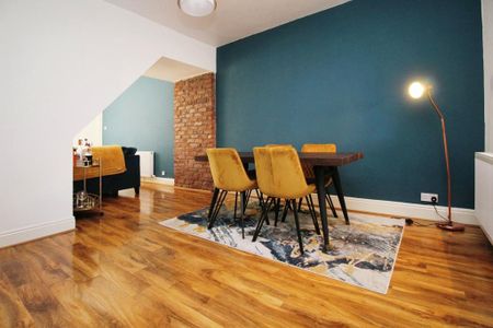 2 bedroom terraced house to rent - Photo 2