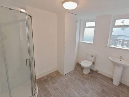 4 bedroom house of multiple occupation to rent - Photo 4