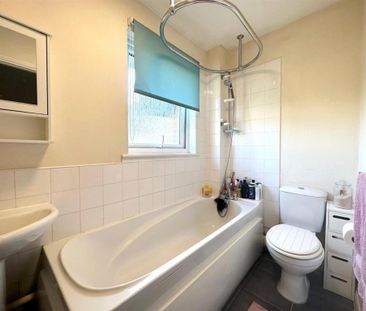 1 bedroom semi-detached house to rent - Photo 4