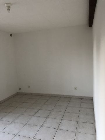 Location Maison 4 pièces 71m² ST AULAYE PUYMANGOU 24410 - Photo 4