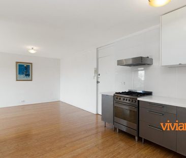 LIGHT AND BRIGHT UNFURNISHED TWO BEDROOM APARTMENT - Photo 5